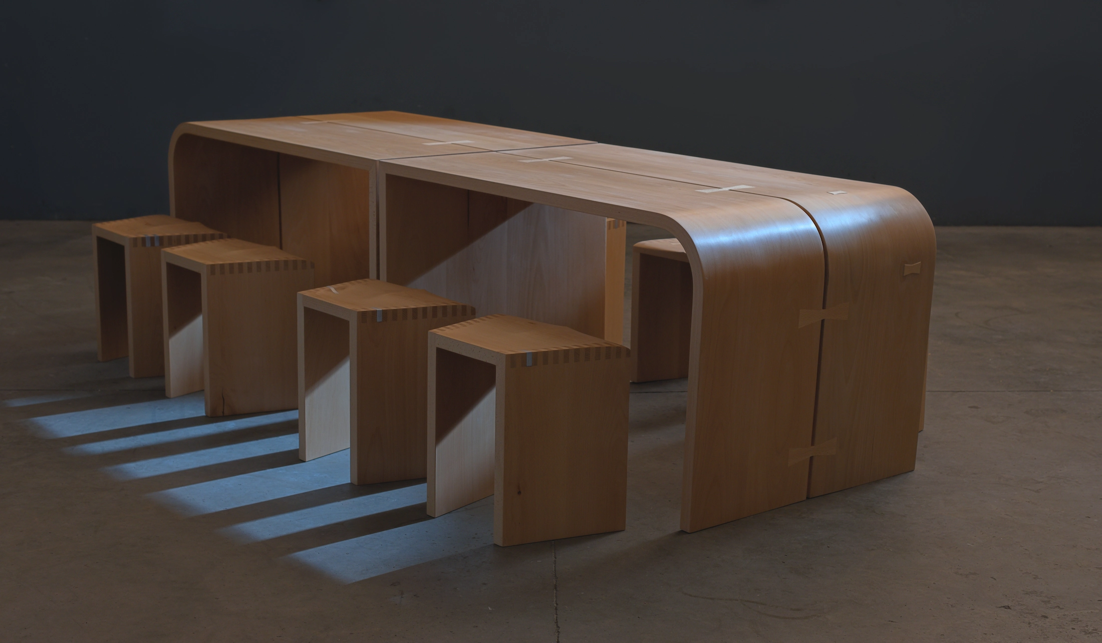 Bluff Table, full view